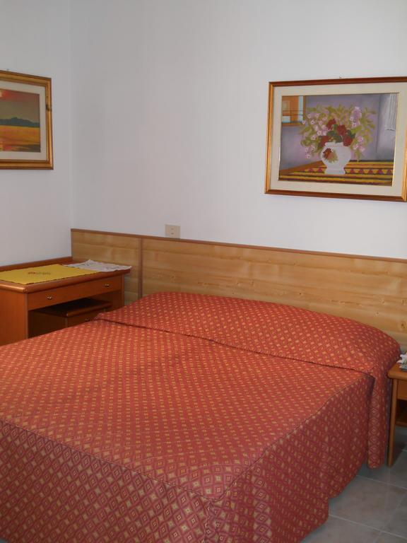 Le Pietre Di Giada Roma Quarto foto