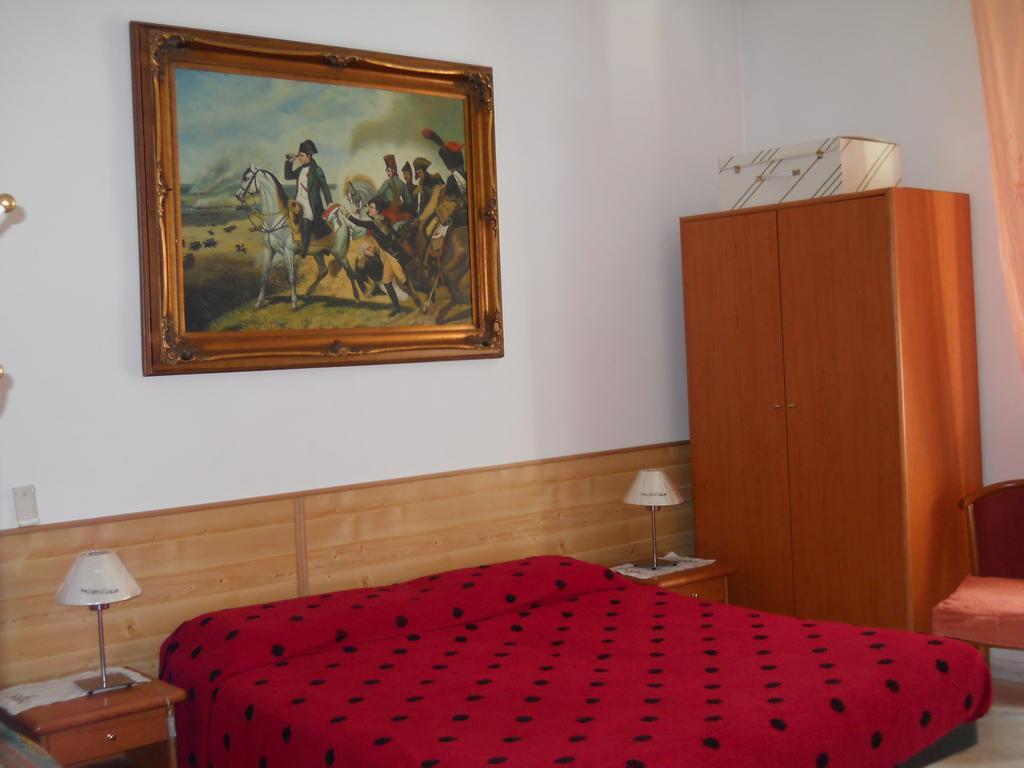 Le Pietre Di Giada Roma Quarto foto